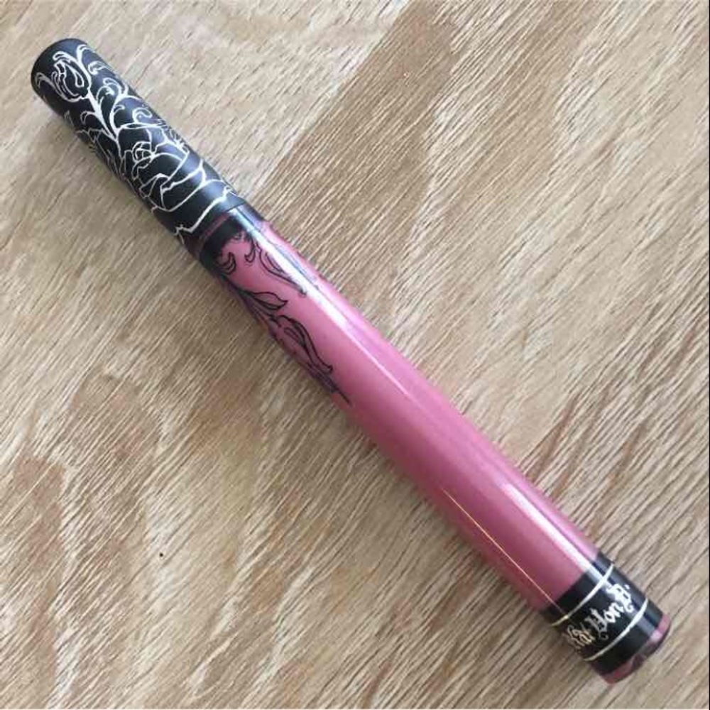 Kat Von D matte liquid lipstick